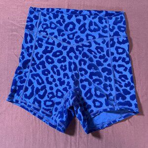 High-Rise Animal Print Performance Shorts - Blue